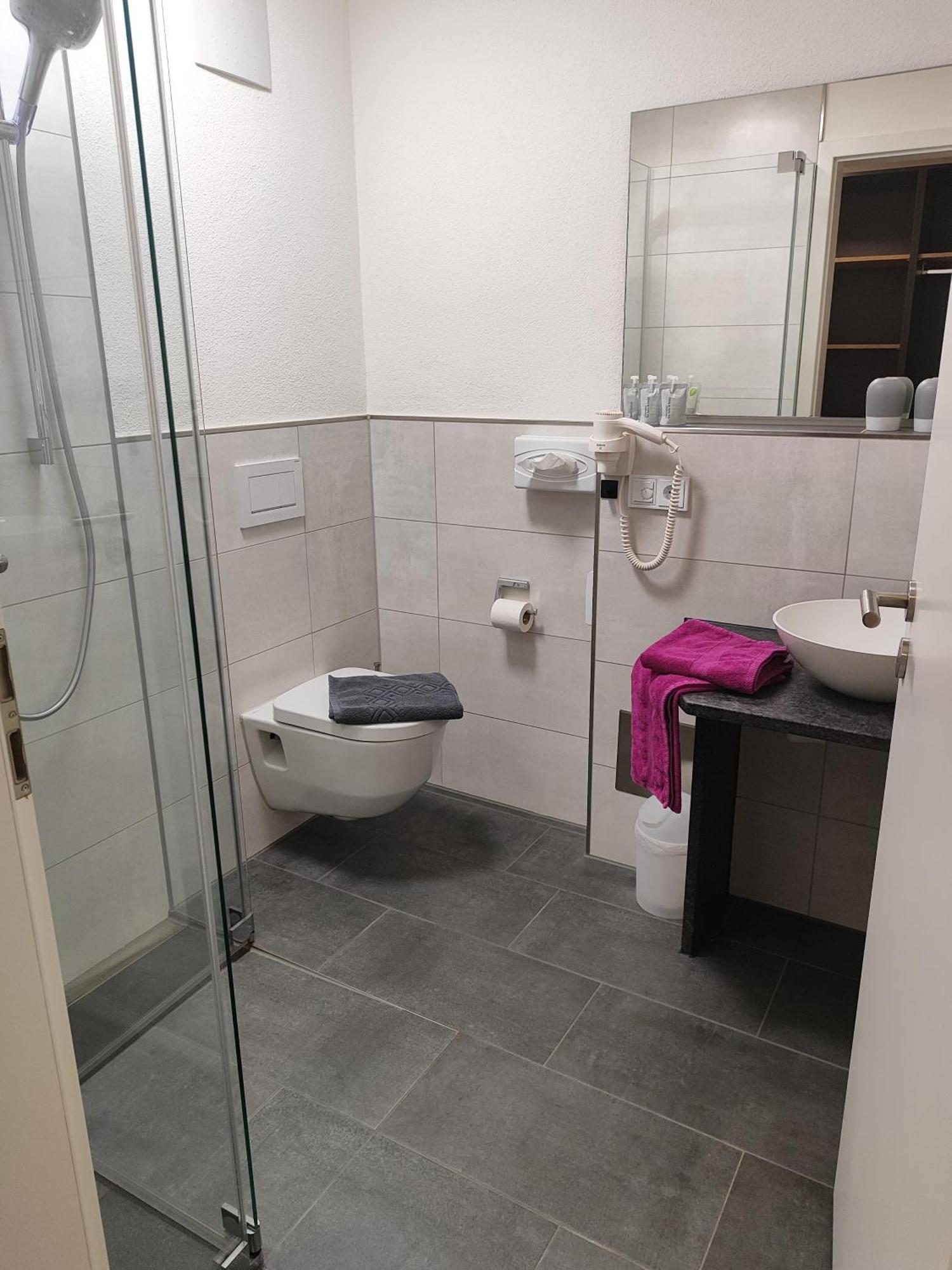 Hotel Gaestehaus Stock Zimmer Wasserfall ฟรีดริชส์ฮาเฟน ภายนอก รูปภาพ